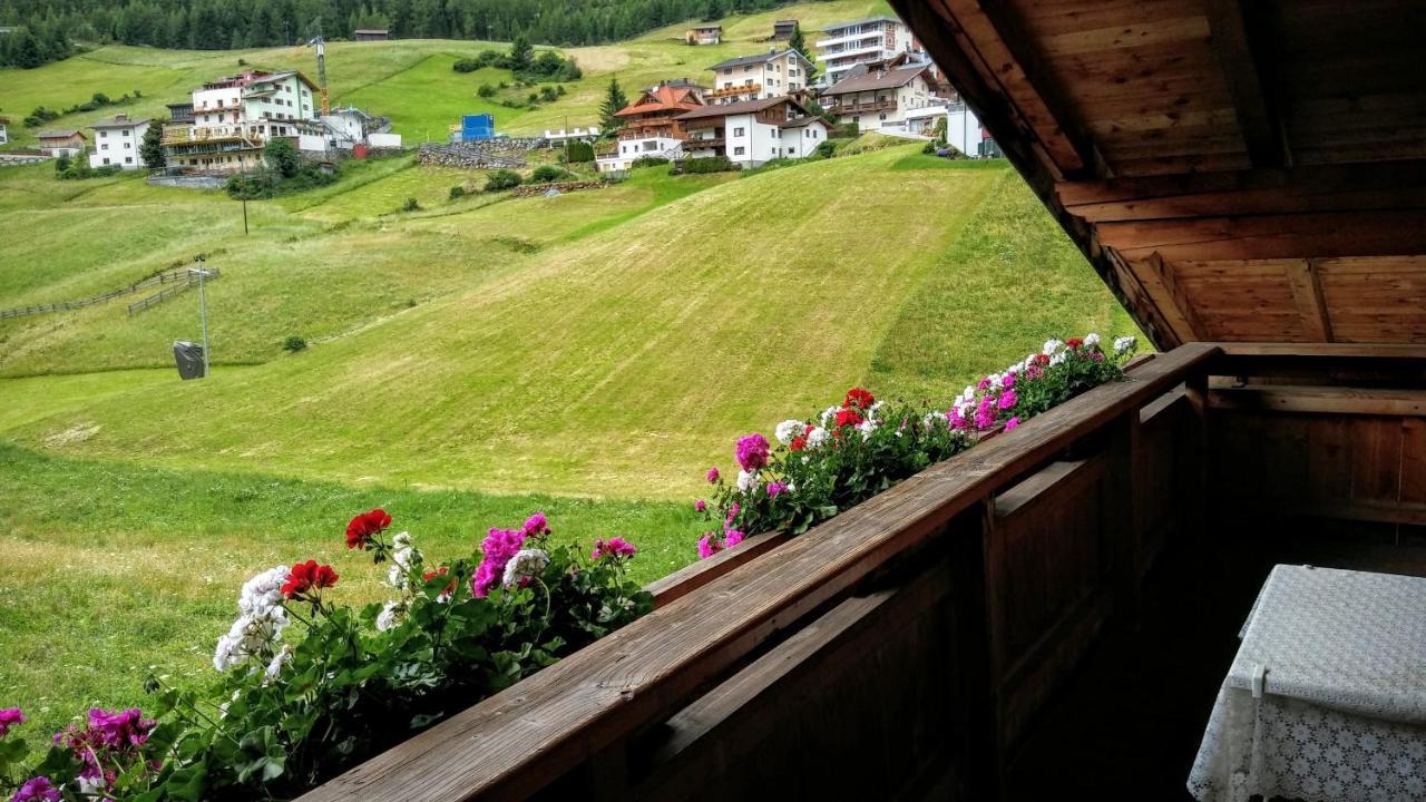 Almhof Apartment Solden Bagian luar foto